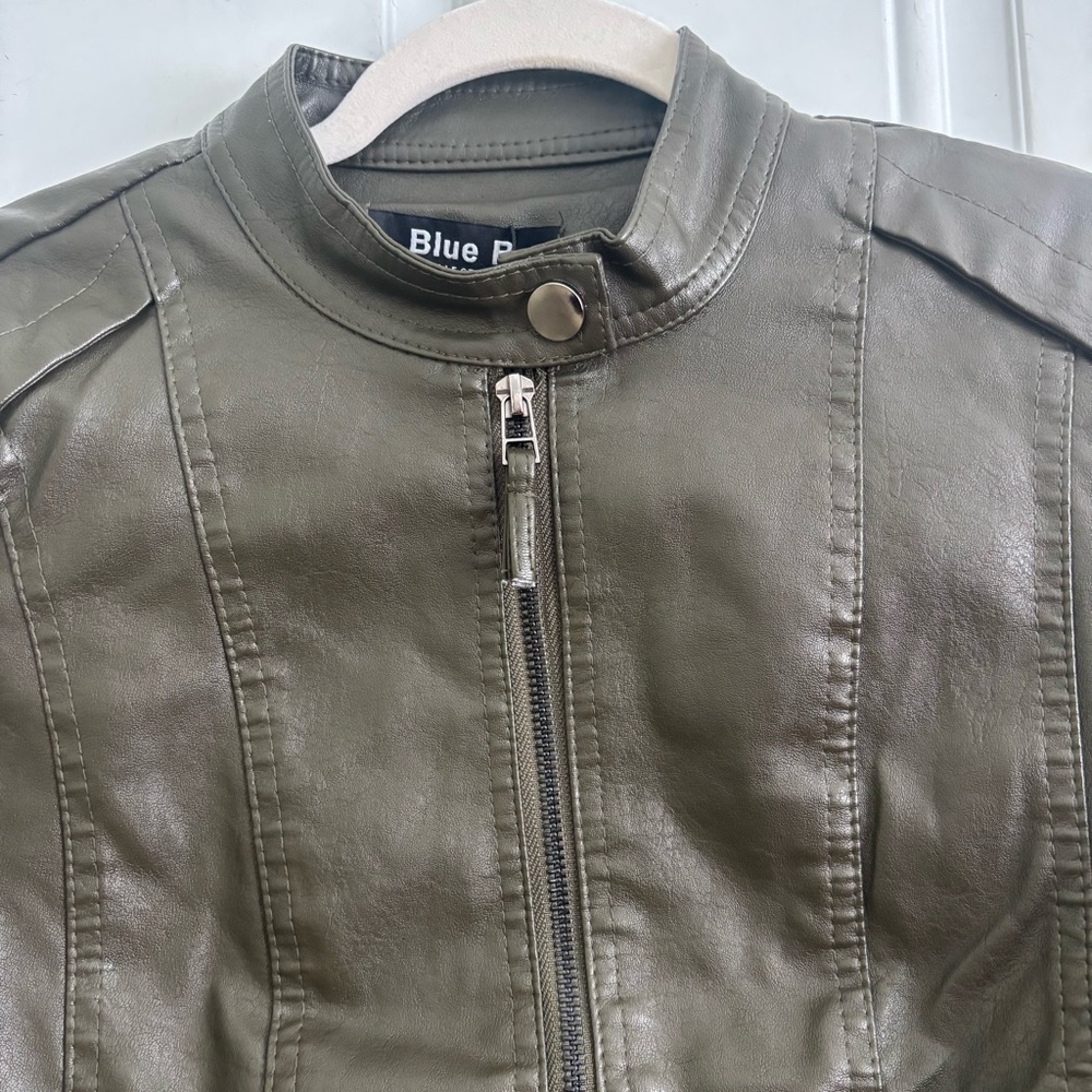 NWT Blue B Collection Olive Green Faux Leather Moto Jacket, Size Small - Picture 5 of 12
